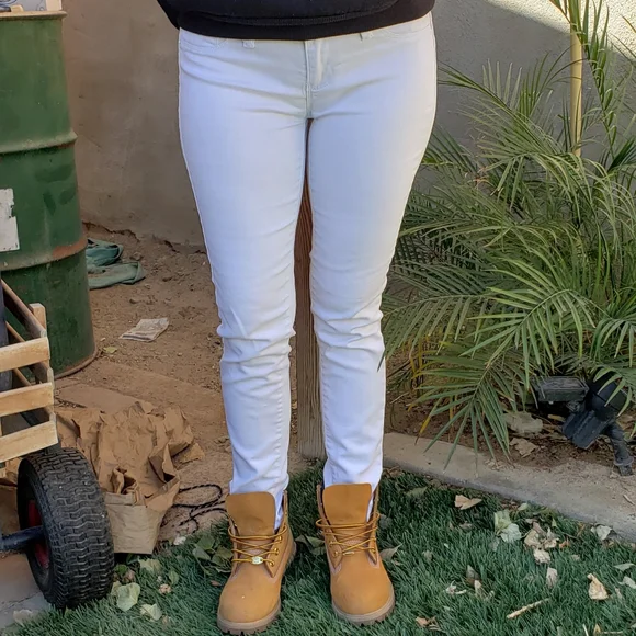 YMI Super Skinny Jeans - Picture 1 of 8